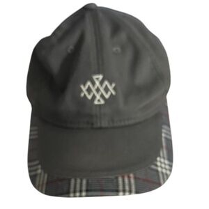 The Machrie Links Gray Ball Cap